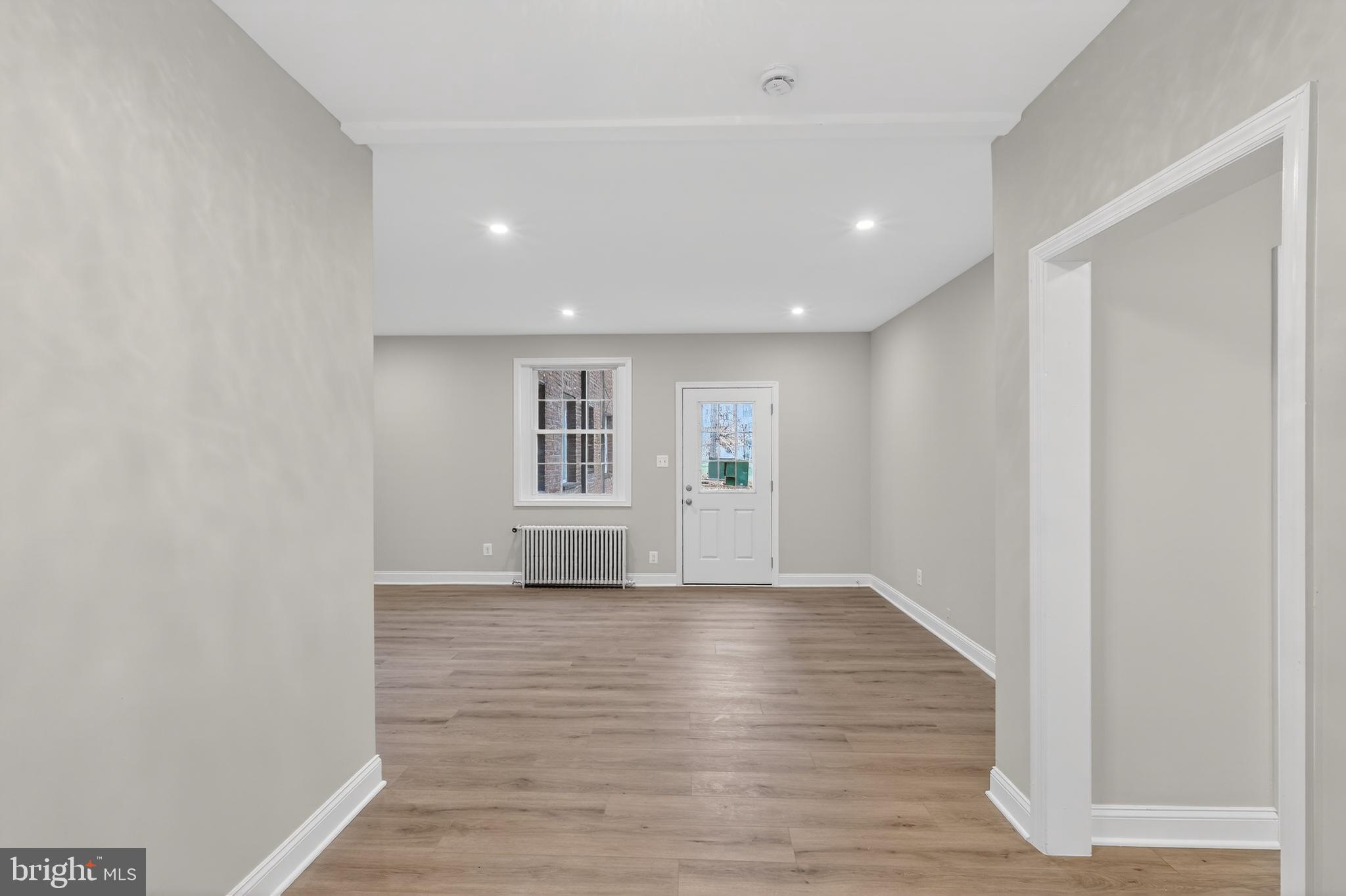 FREDERICK COURTS - Residential