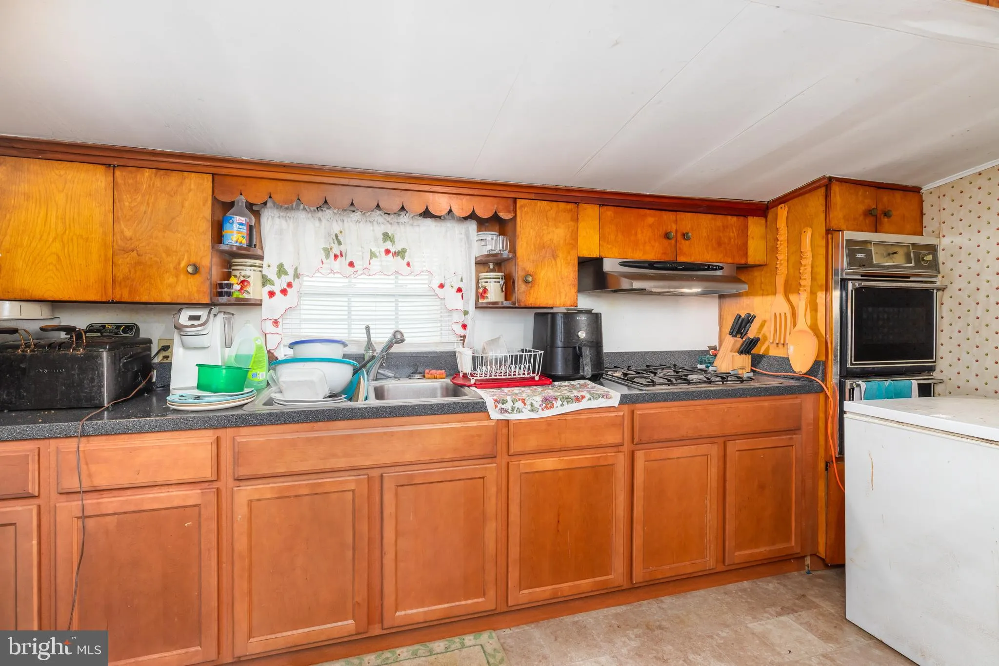 Crisfield, Maryland 21817, United States, 4 Bedrooms Bedrooms, ,1 BathroomBathrooms,Residential,Active,114585