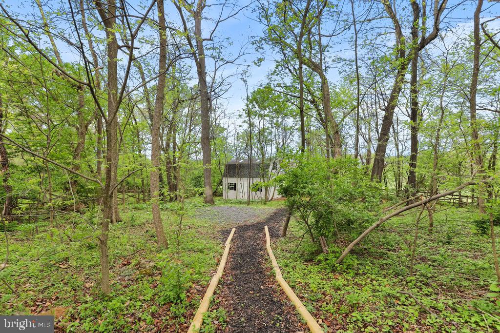 APPLE KNOLLS ESTATES - Residential