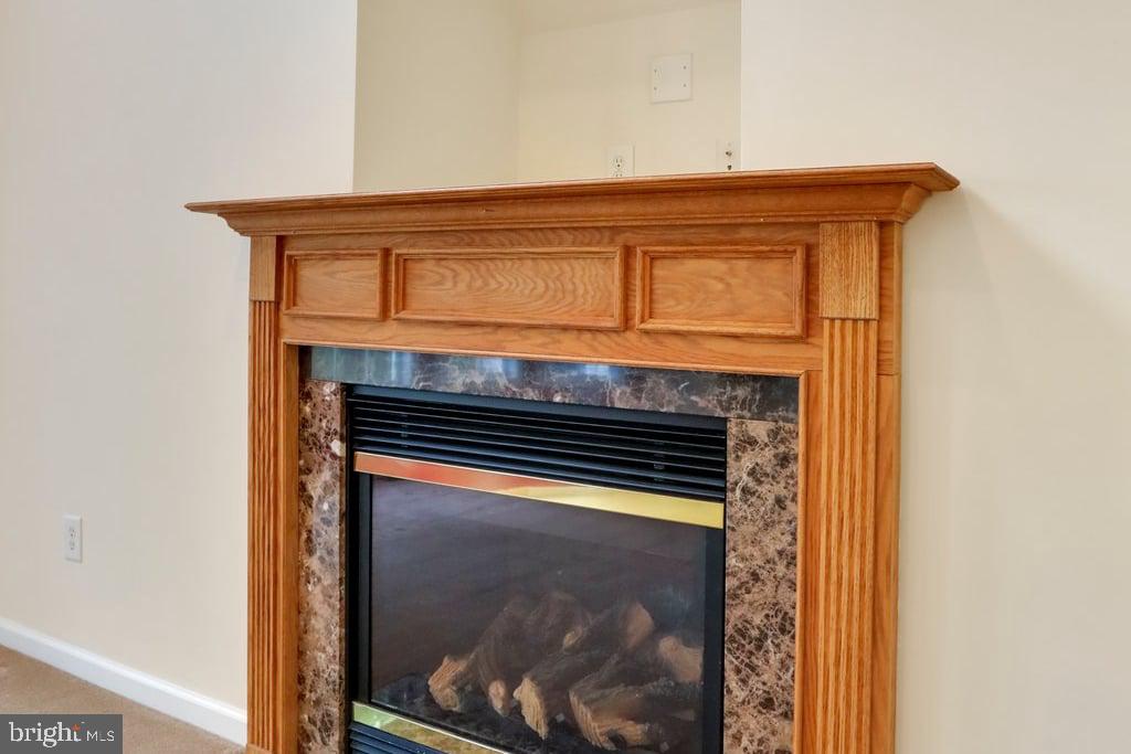 APPLE KNOLLS ESTATES - Residential