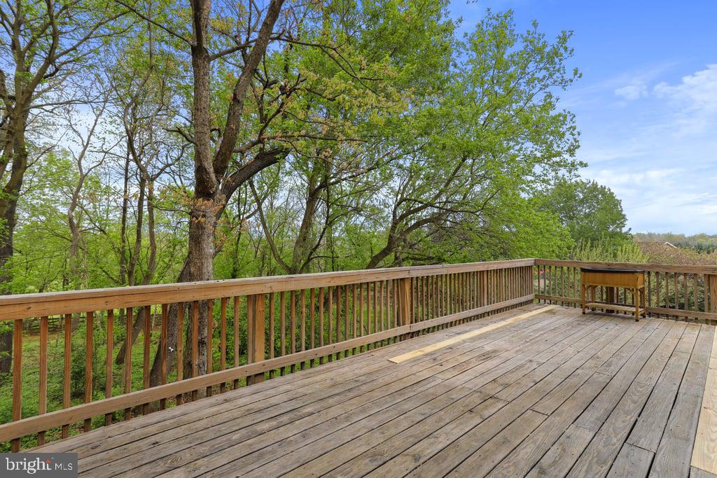 APPLE KNOLLS ESTATES - Residential