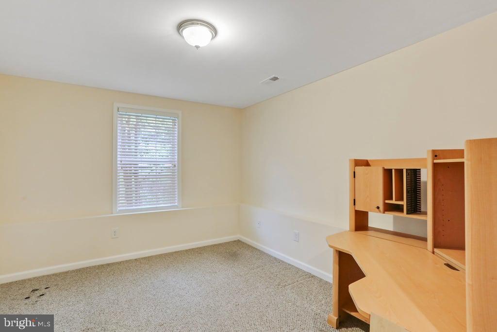 APPLE KNOLLS ESTATES - Residential