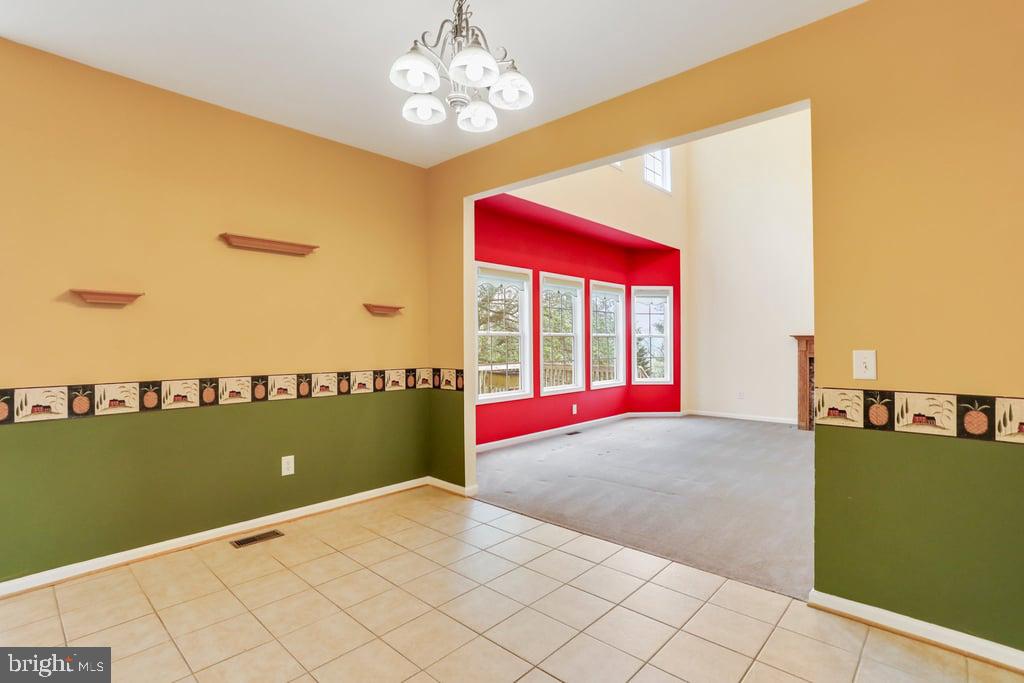 APPLE KNOLLS ESTATES - Residential