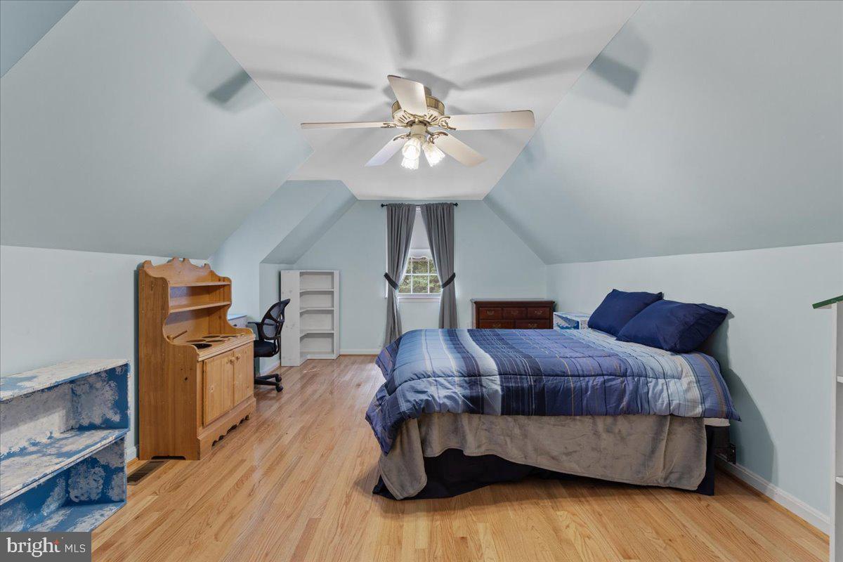 VICTORIA STATION - Residential