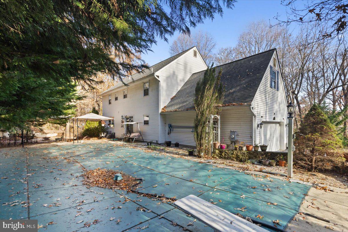 VICTORIA STATION - Residential