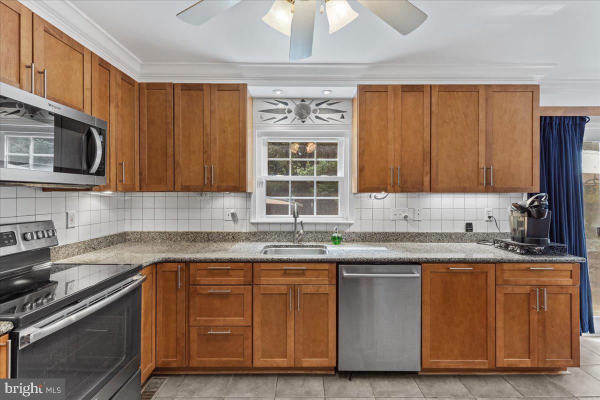 VICTORIA STATION - Residential