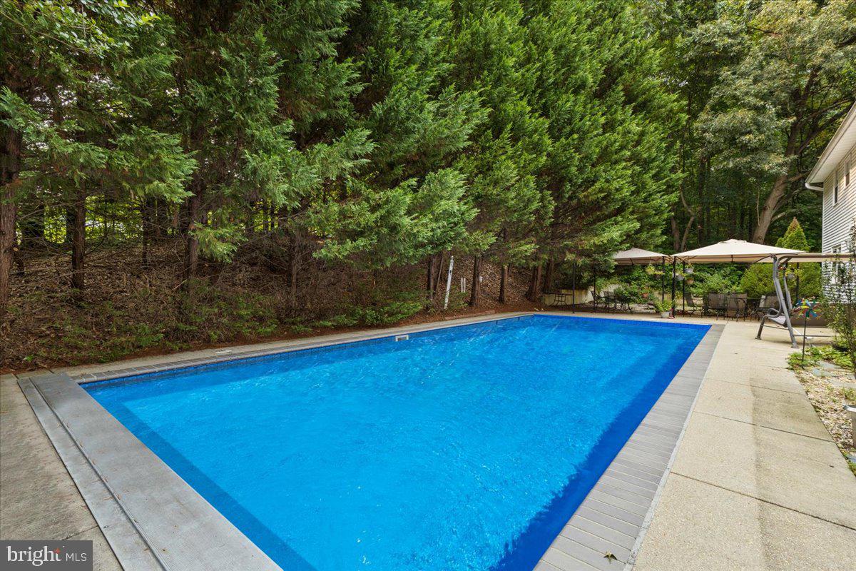 VICTORIA STATION - Residential