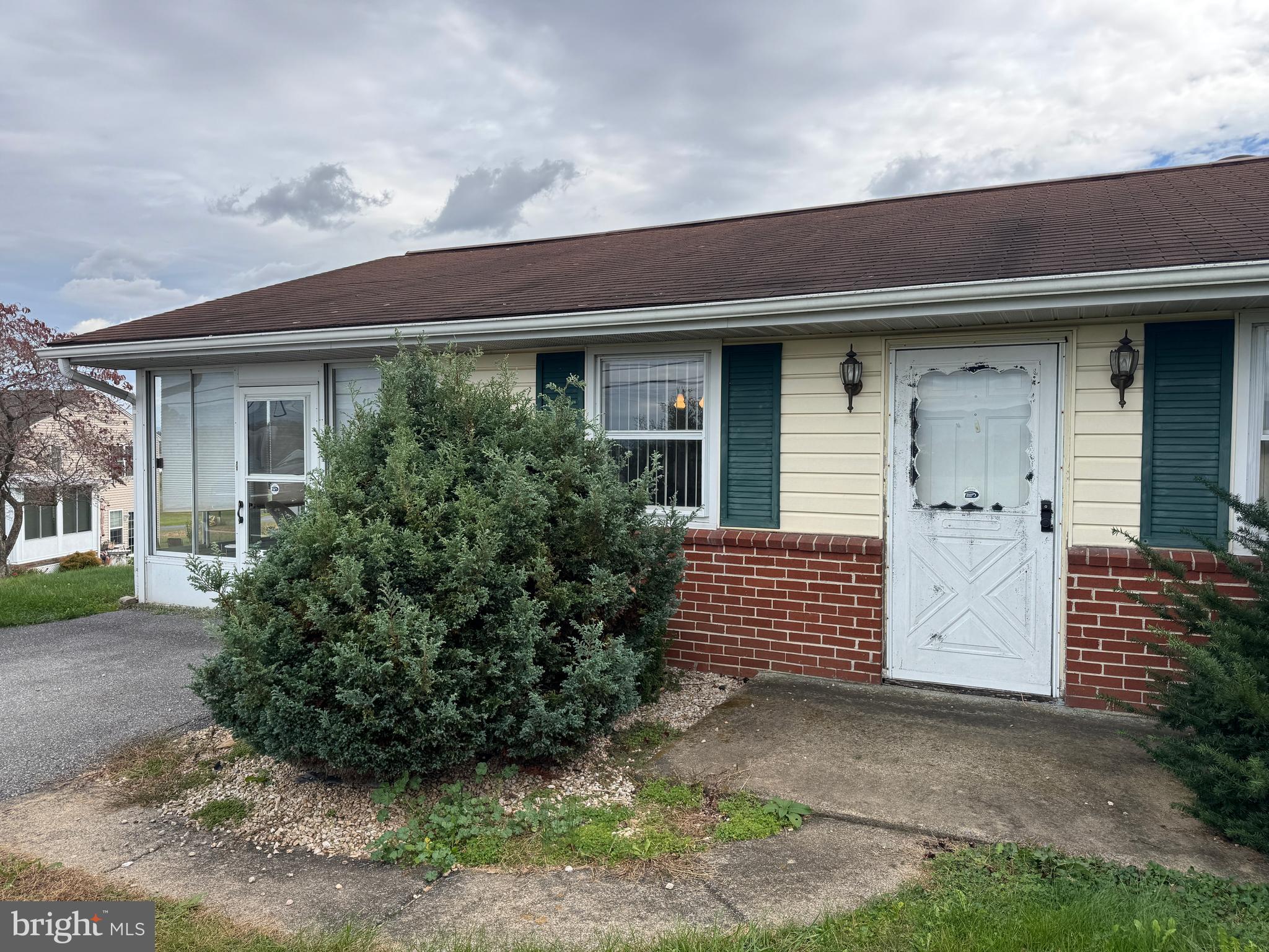1224 HADE ROAD