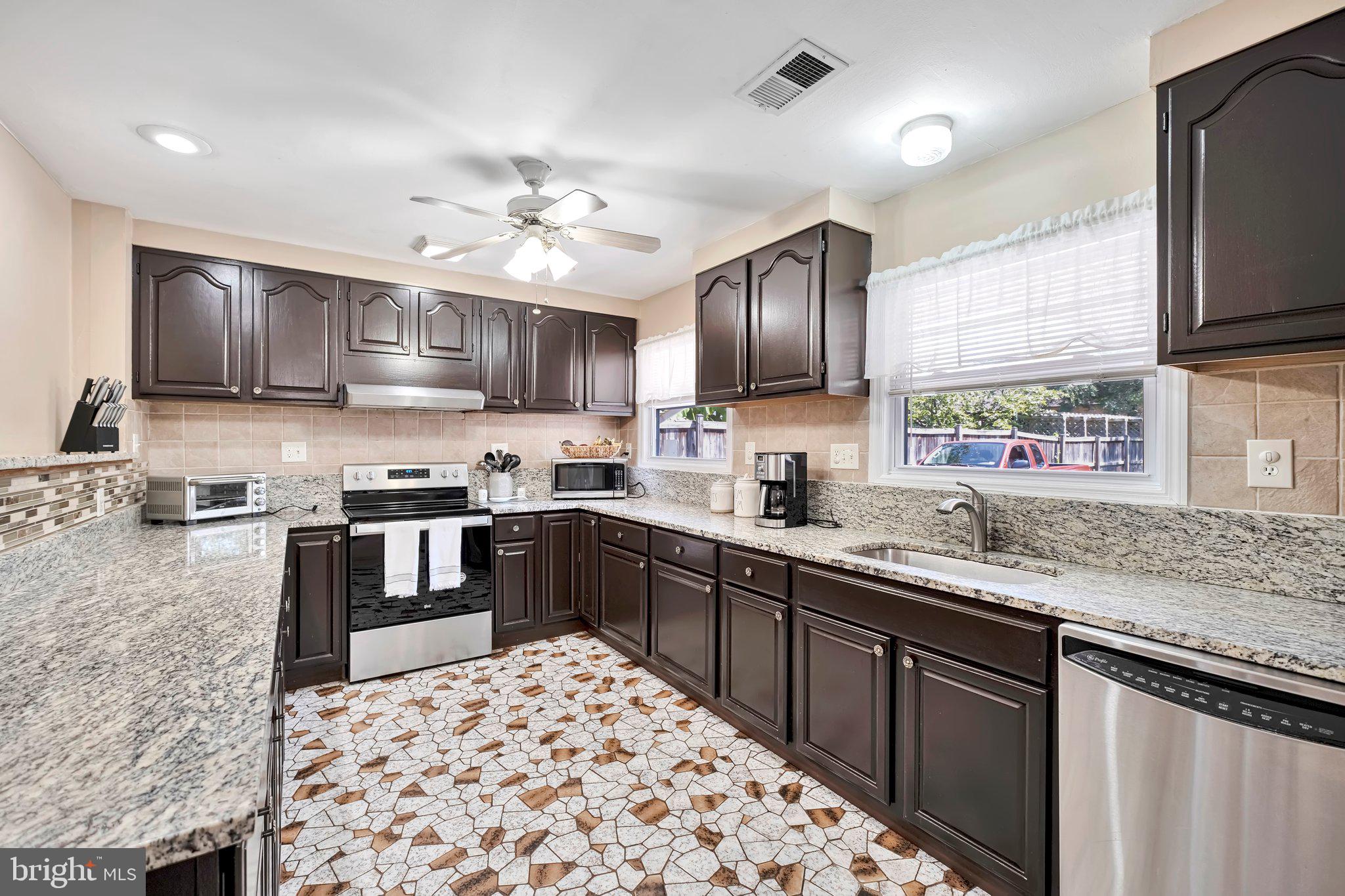 STERLING  PARK - Residential