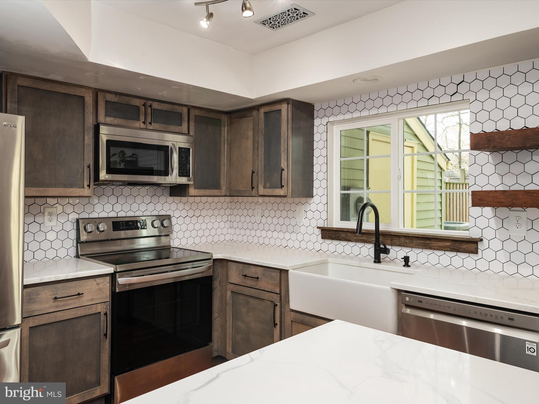 ST CHARLES SUB - WAKEFIELD - Residential