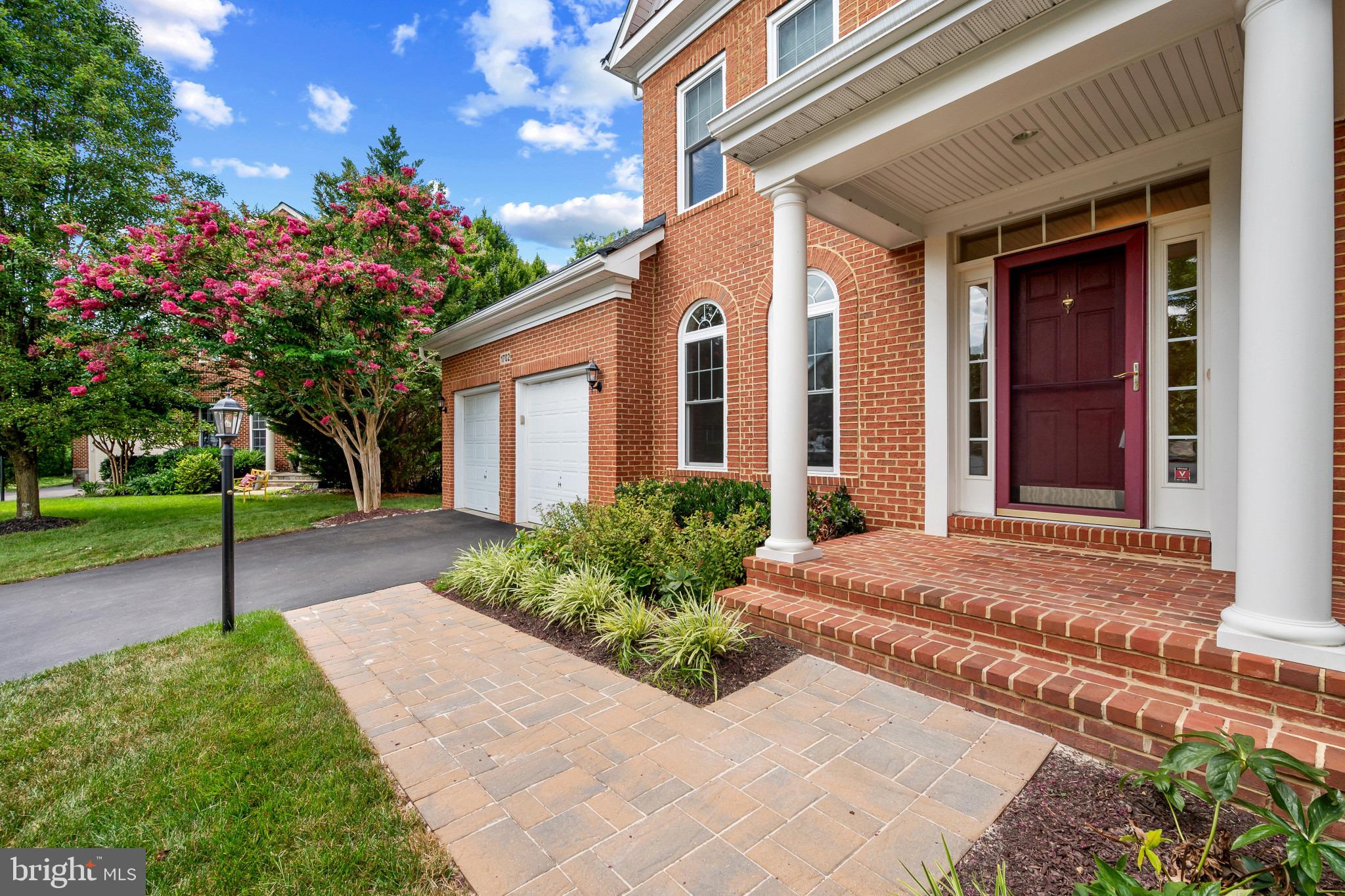 1702 JONAFREE COURT