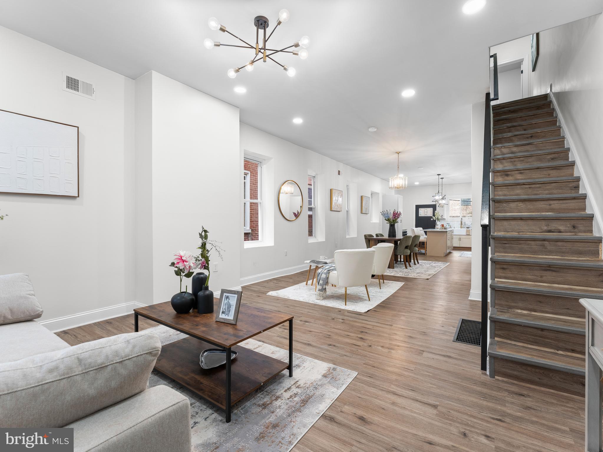 80 W SHARPNACK STREET