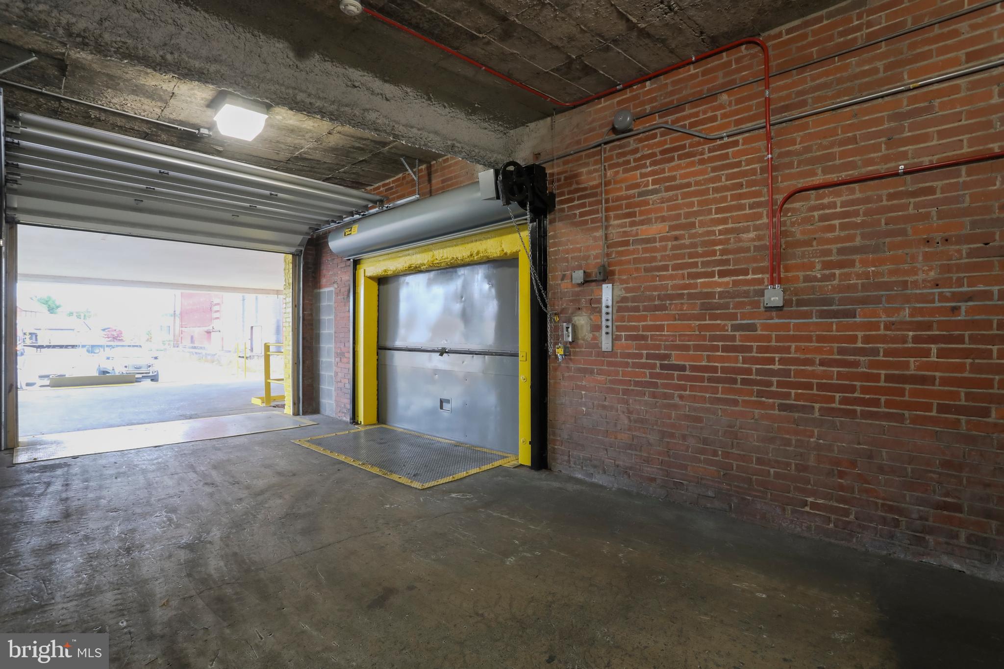 CHAMBERSBURG - Commercial Sale