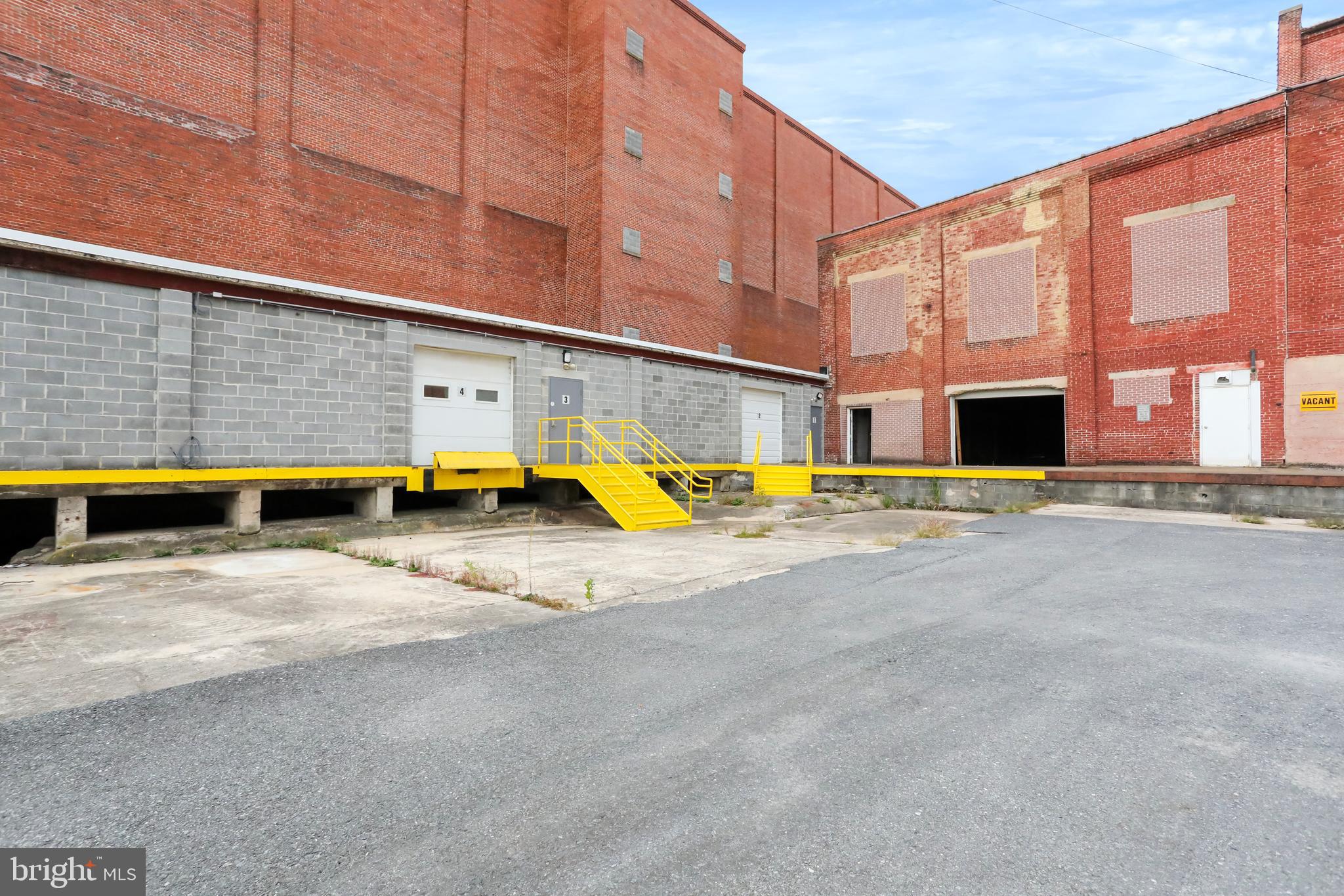 CHAMBERSBURG - Commercial Sale