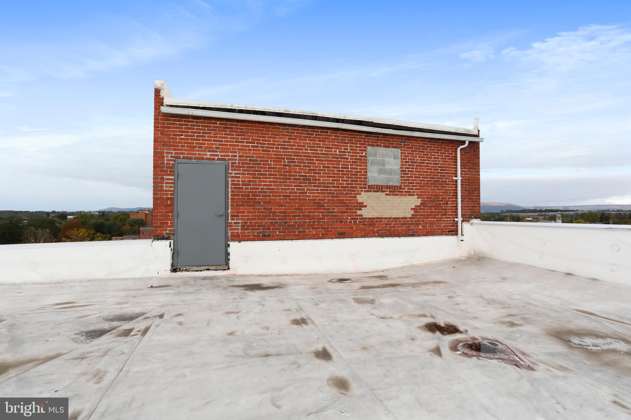 CHAMBERSBURG - Commercial Sale