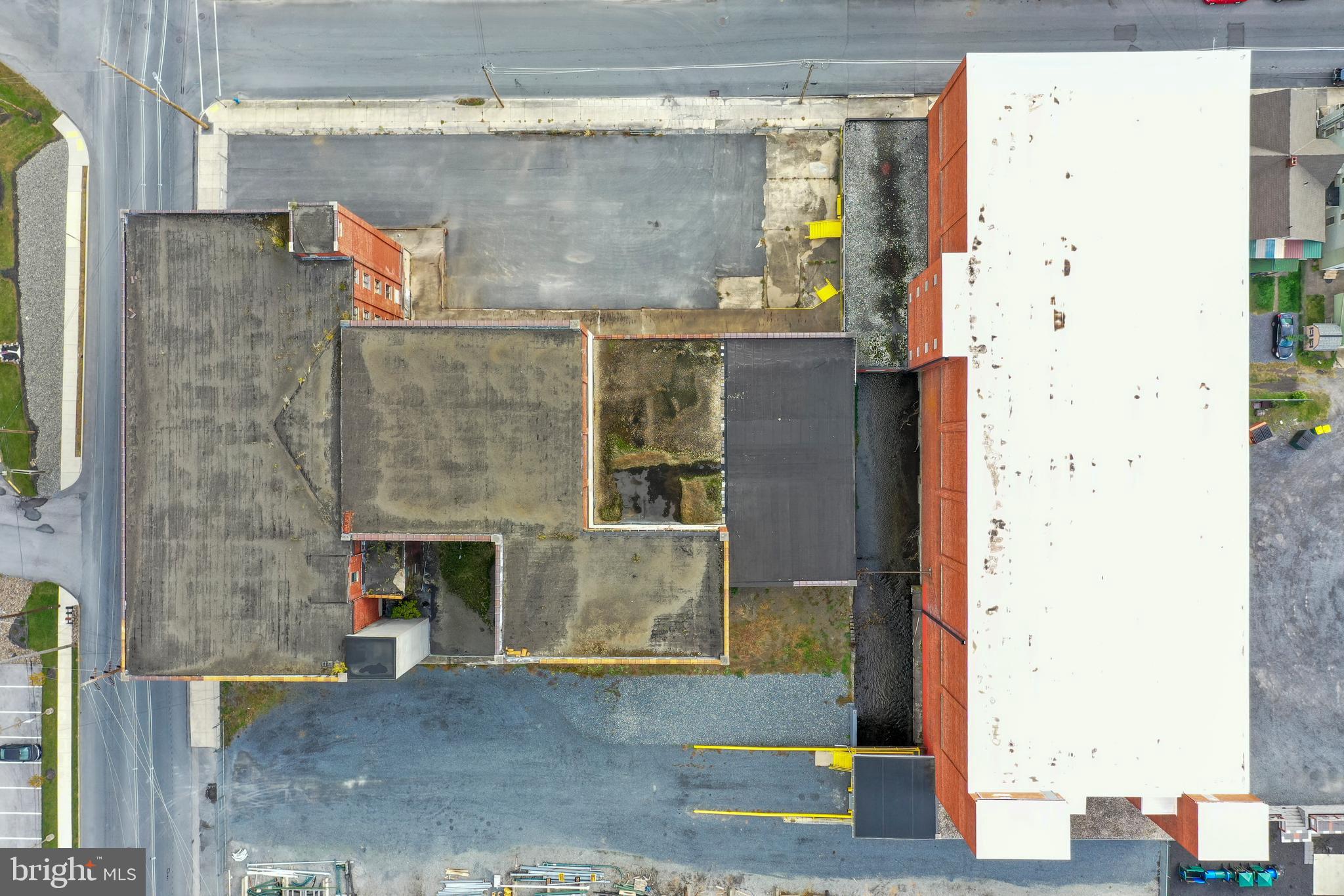 CHAMBERSBURG - Commercial Sale