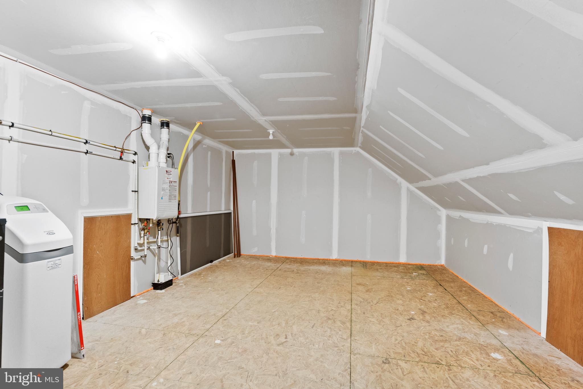 TRADITIONS OF AMERICA AT SILVER SPRING - Residential