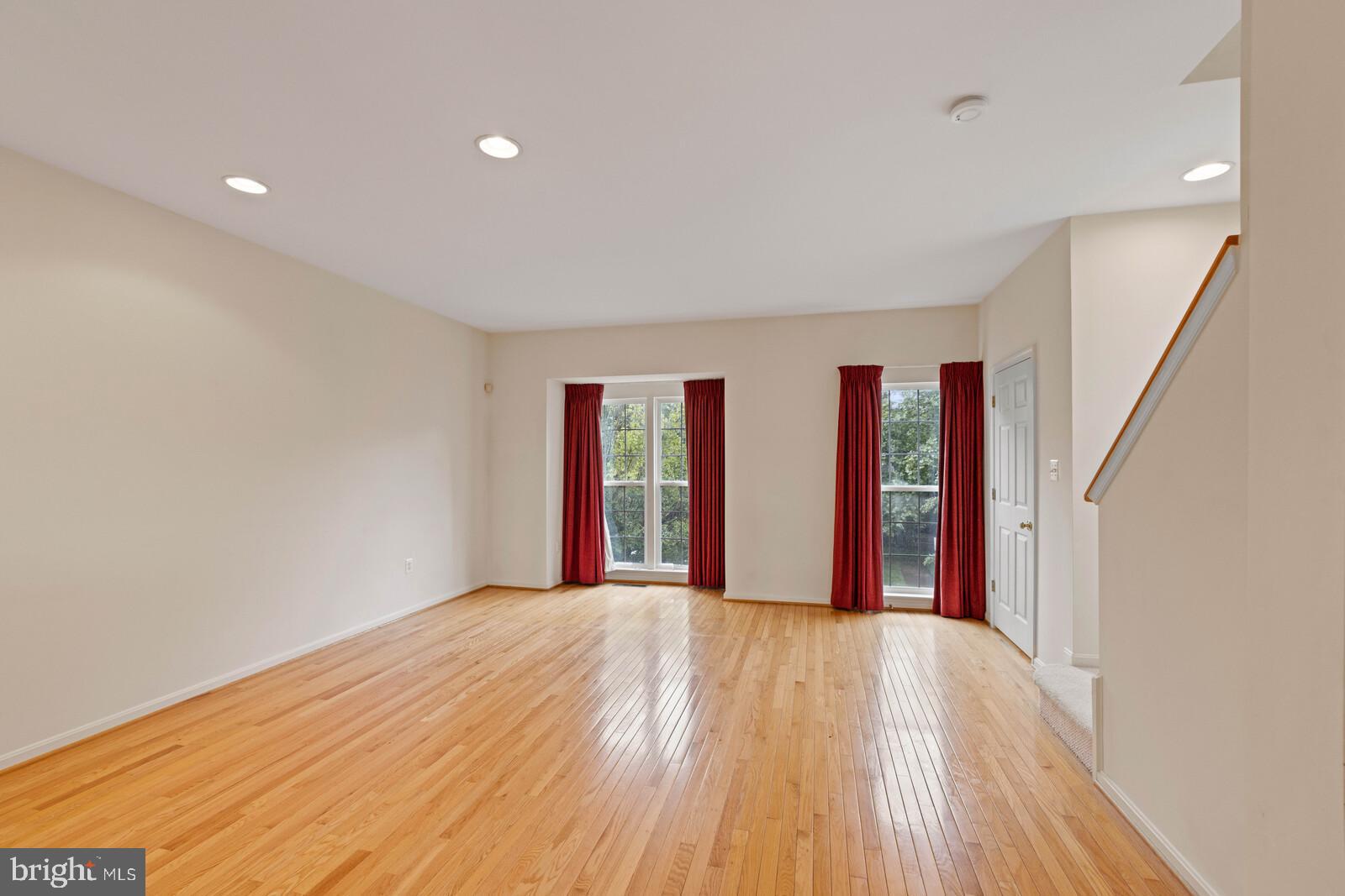 DOMINION STATION - Residential