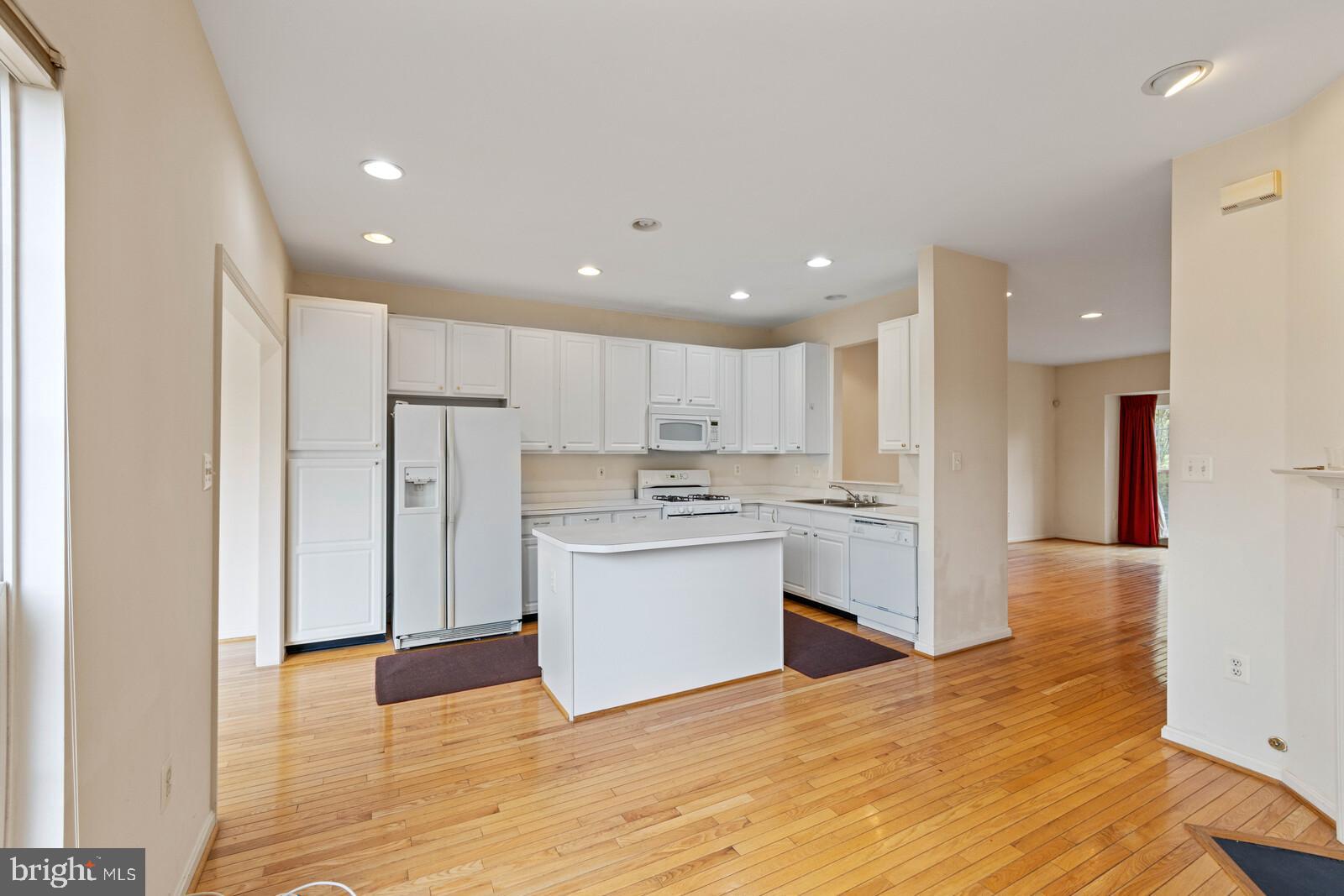 DOMINION STATION - Residential