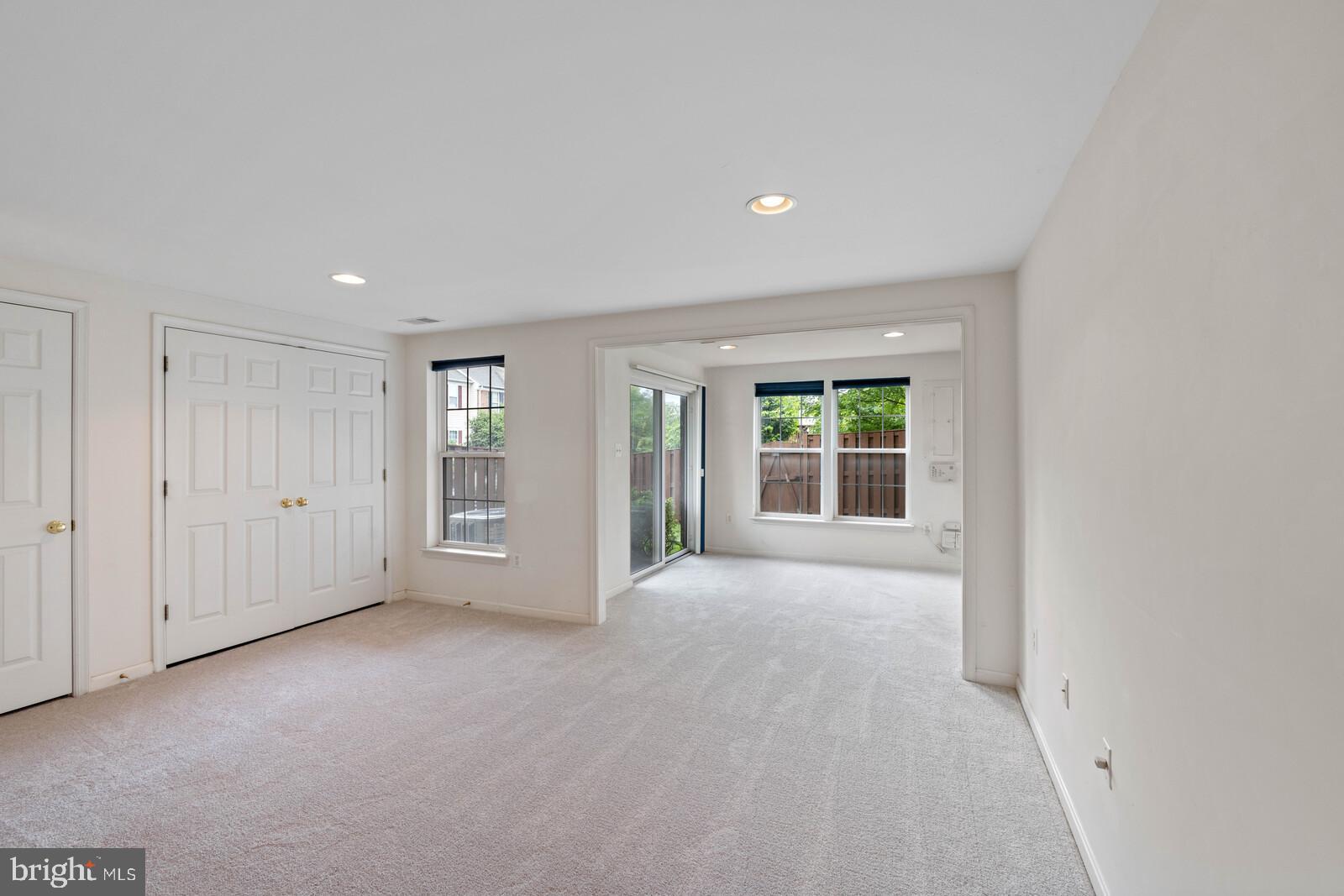 DOMINION STATION - Residential