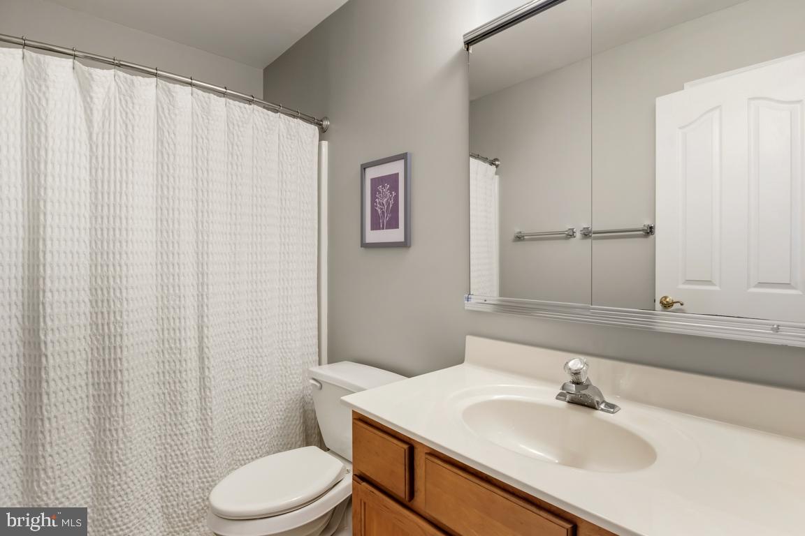 WILLIAMSBURG VILLA - Residential