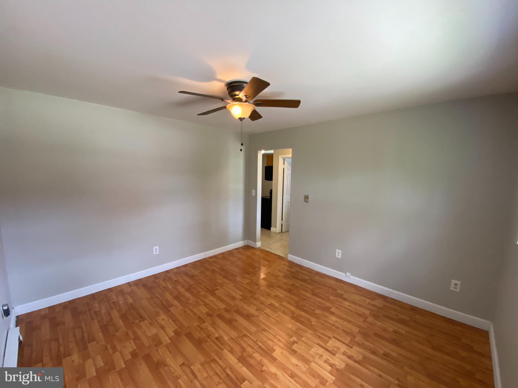 COLONIAL BEACH - Residential Lease