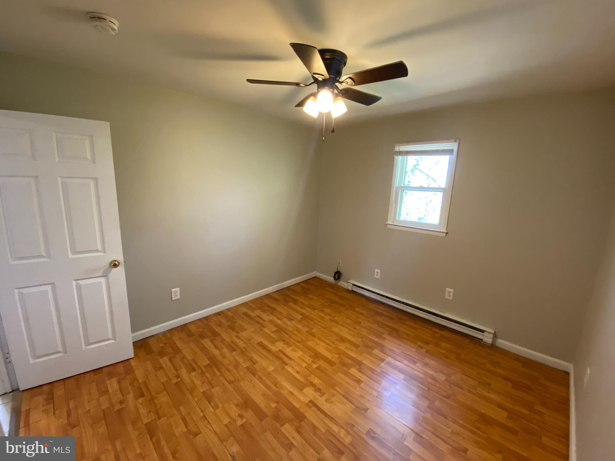 COLONIAL BEACH - Residential Lease