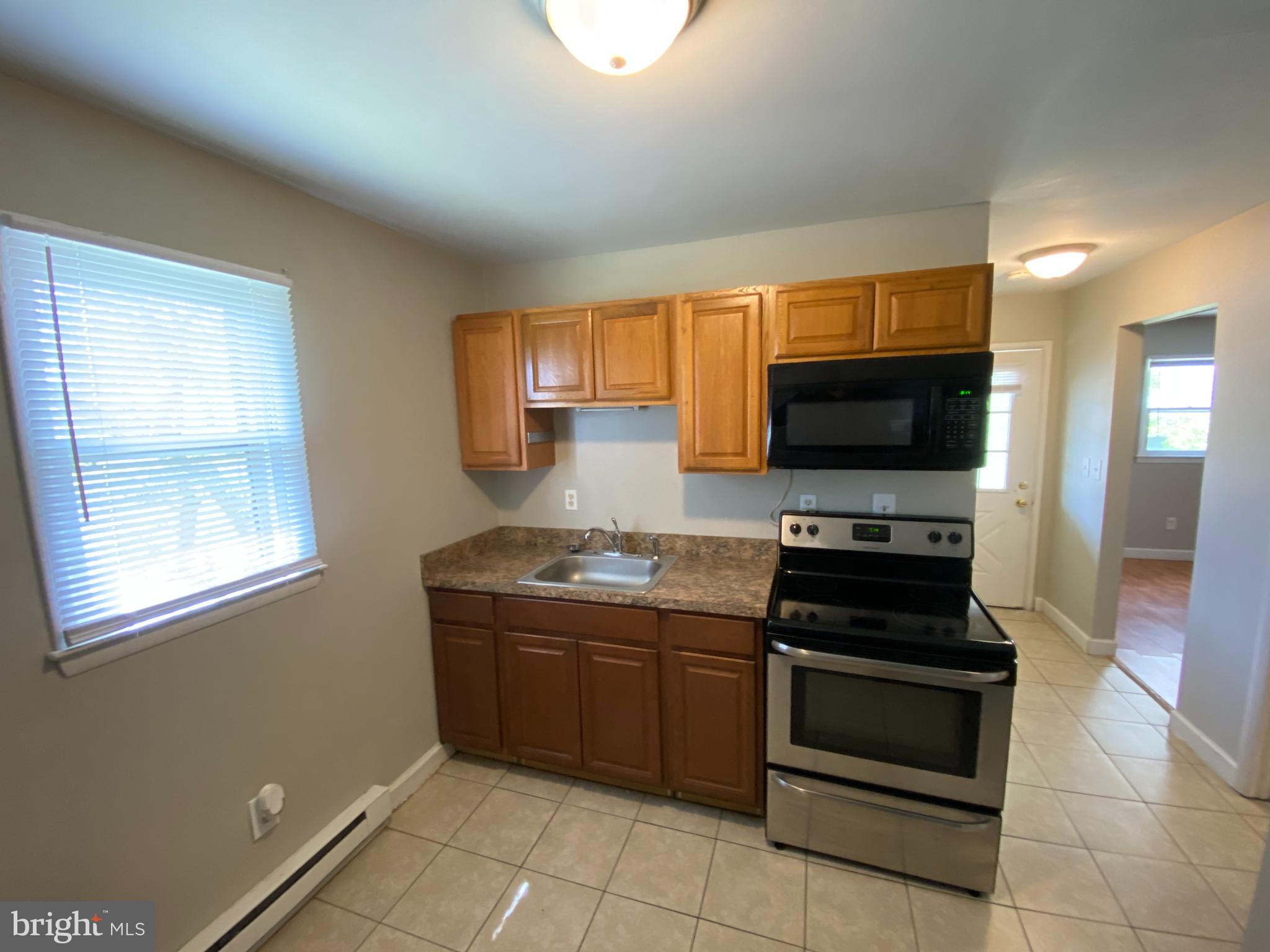 COLONIAL BEACH - Residential Lease