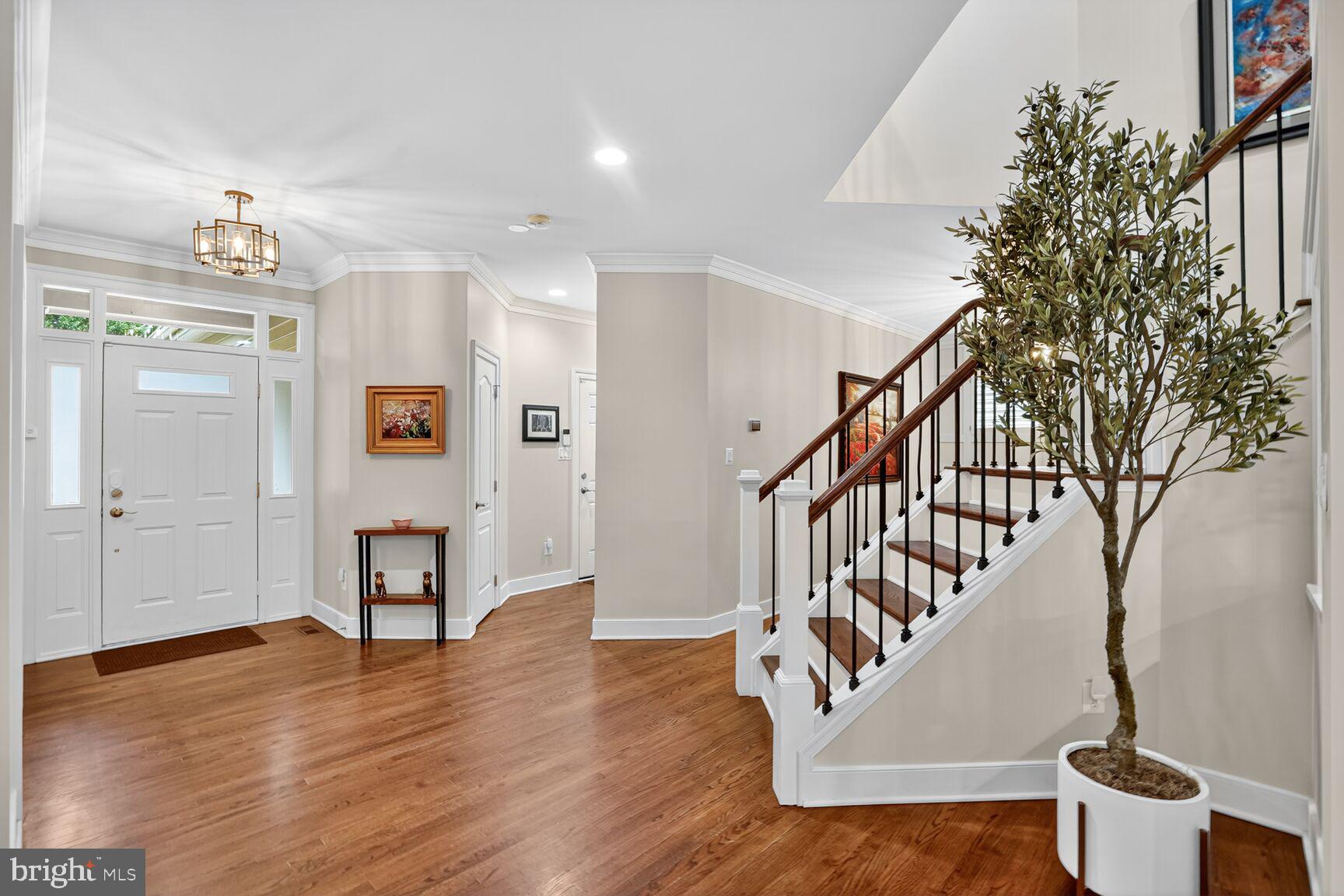 1324 RED HAWK CIRCLE