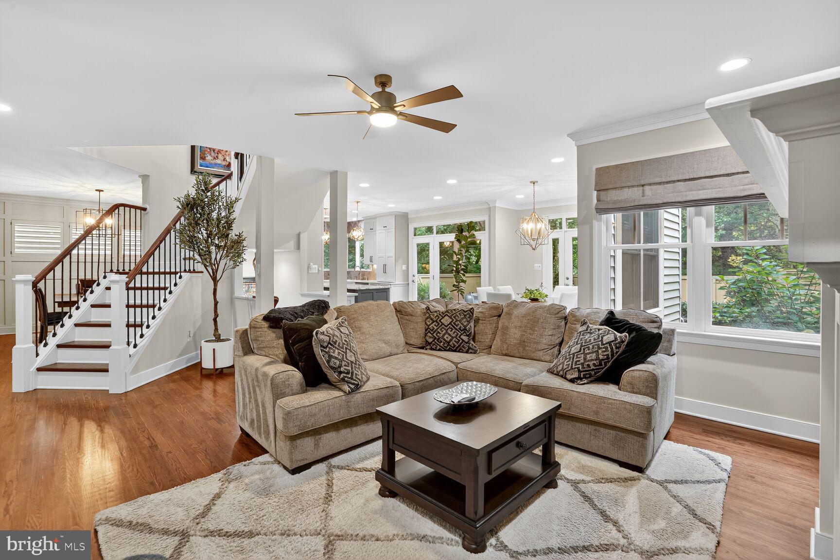 1324 RED HAWK CIRCLE