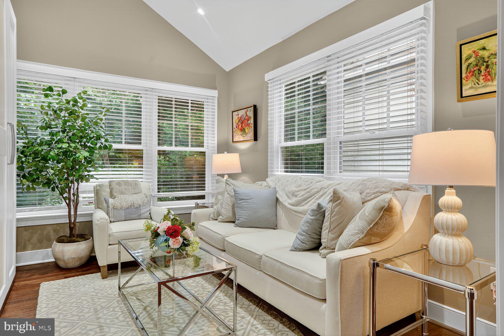 HIGHLAND PARK - Residential