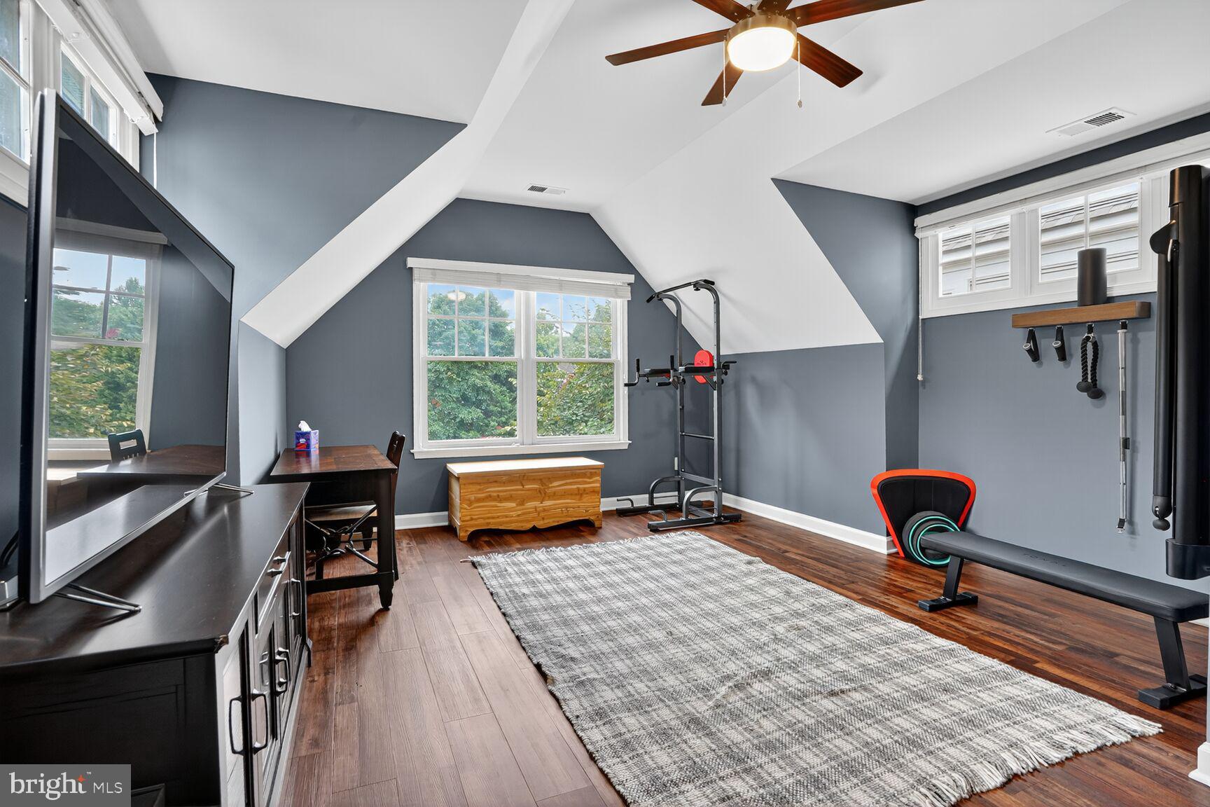 HIGHLAND PARK - Residential