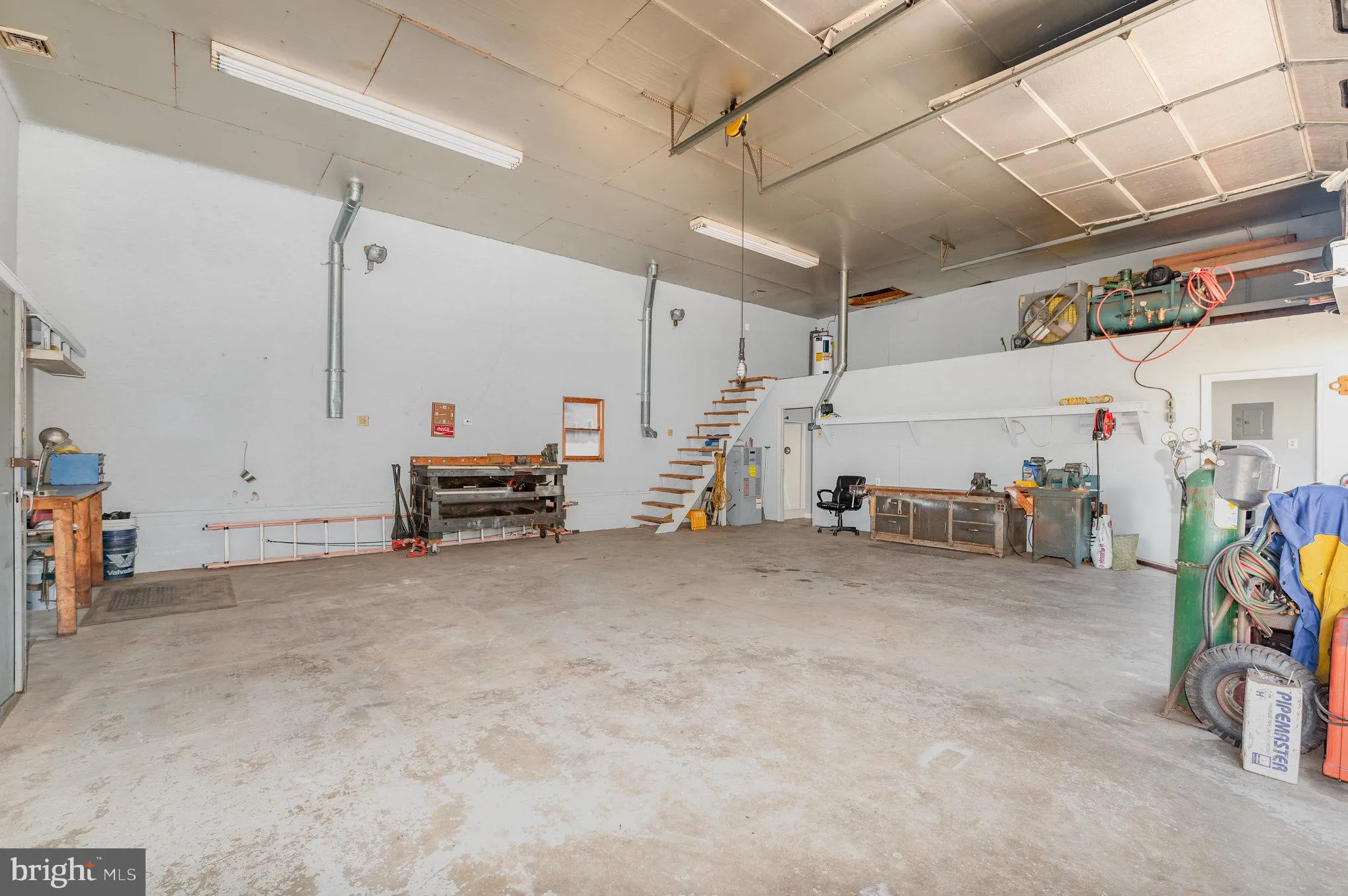 Baltimore, Maryland 21219, United States, 3 Bedrooms Bedrooms, ,2 BathroomsBathrooms,Residential,Coming Soon,240965