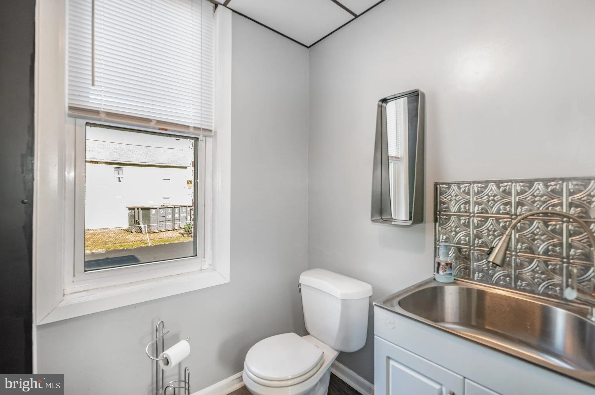 Baltimore, Maryland 21219, United States, 3 Bedrooms Bedrooms, ,2 BathroomsBathrooms,Residential,Coming Soon,240965