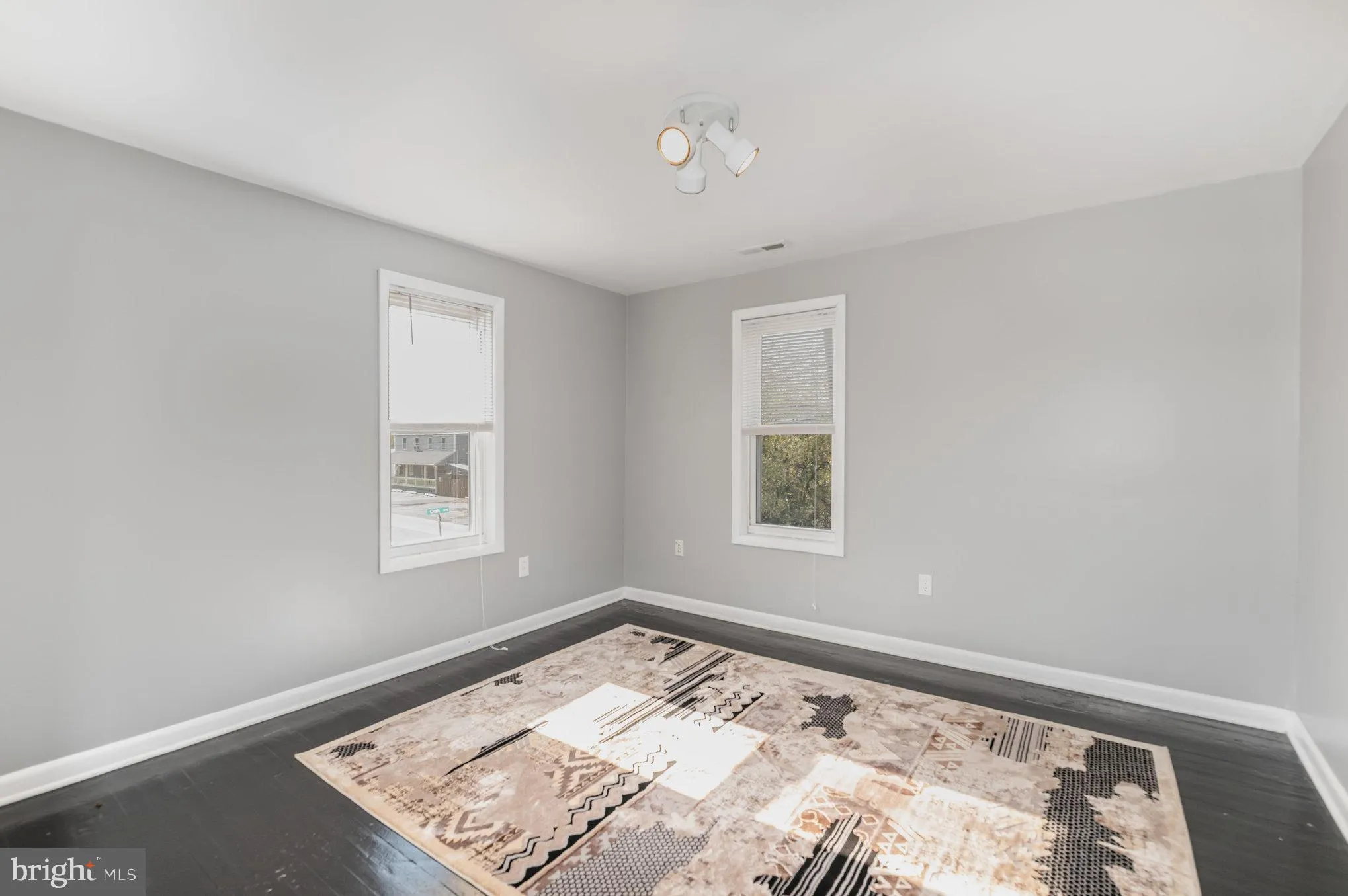 Baltimore, Maryland 21219, United States, 3 Bedrooms Bedrooms, ,2 BathroomsBathrooms,Residential,Coming Soon,240965