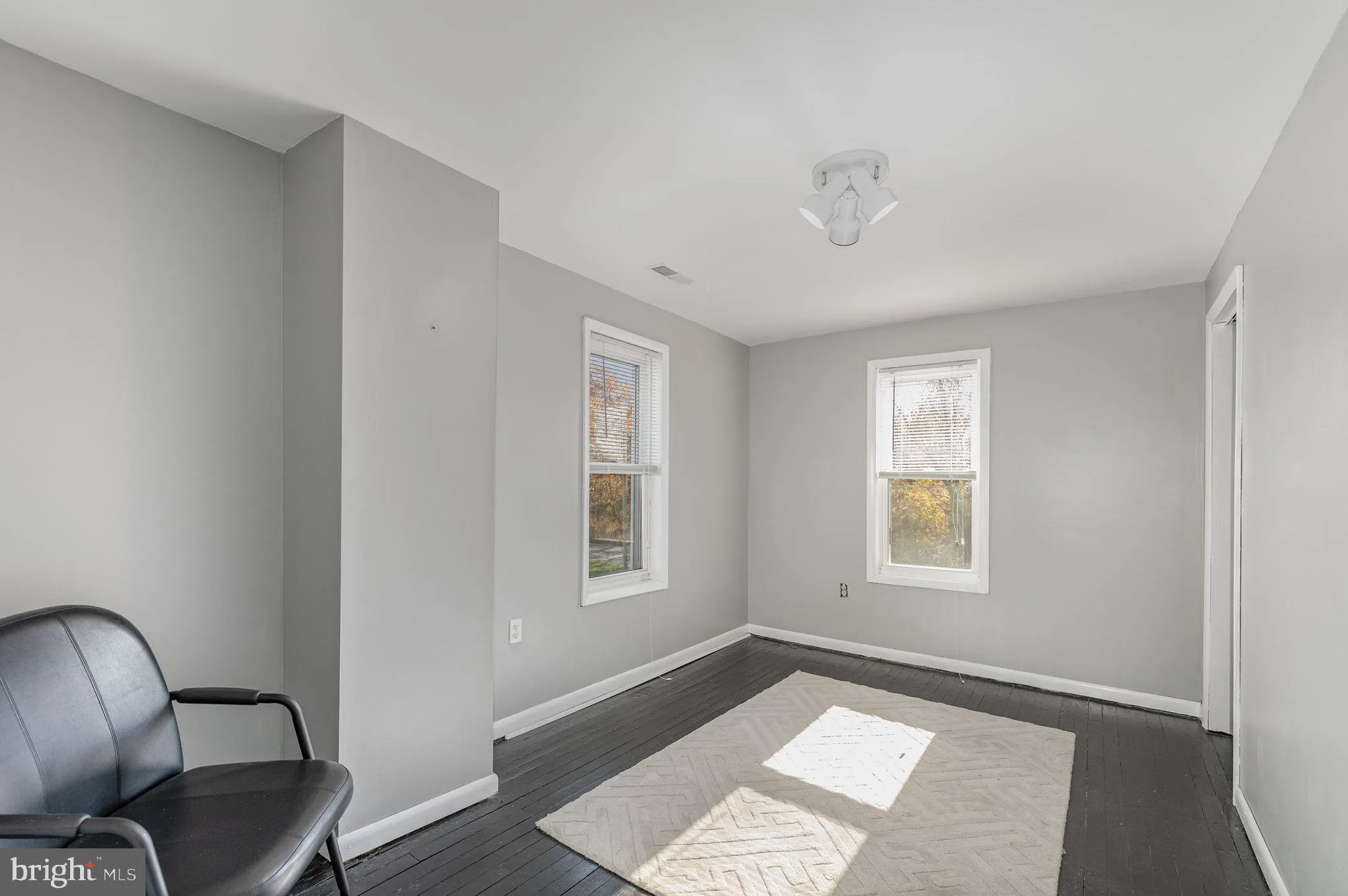 Baltimore, Maryland 21219, United States, 3 Bedrooms Bedrooms, ,2 BathroomsBathrooms,Residential,Coming Soon,240965