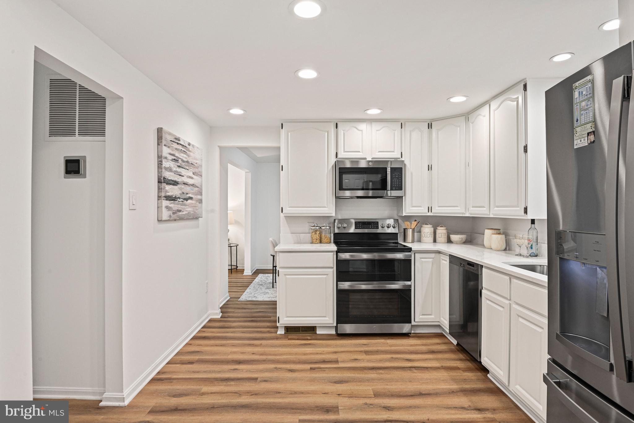 HIDDENBROOK - Residential