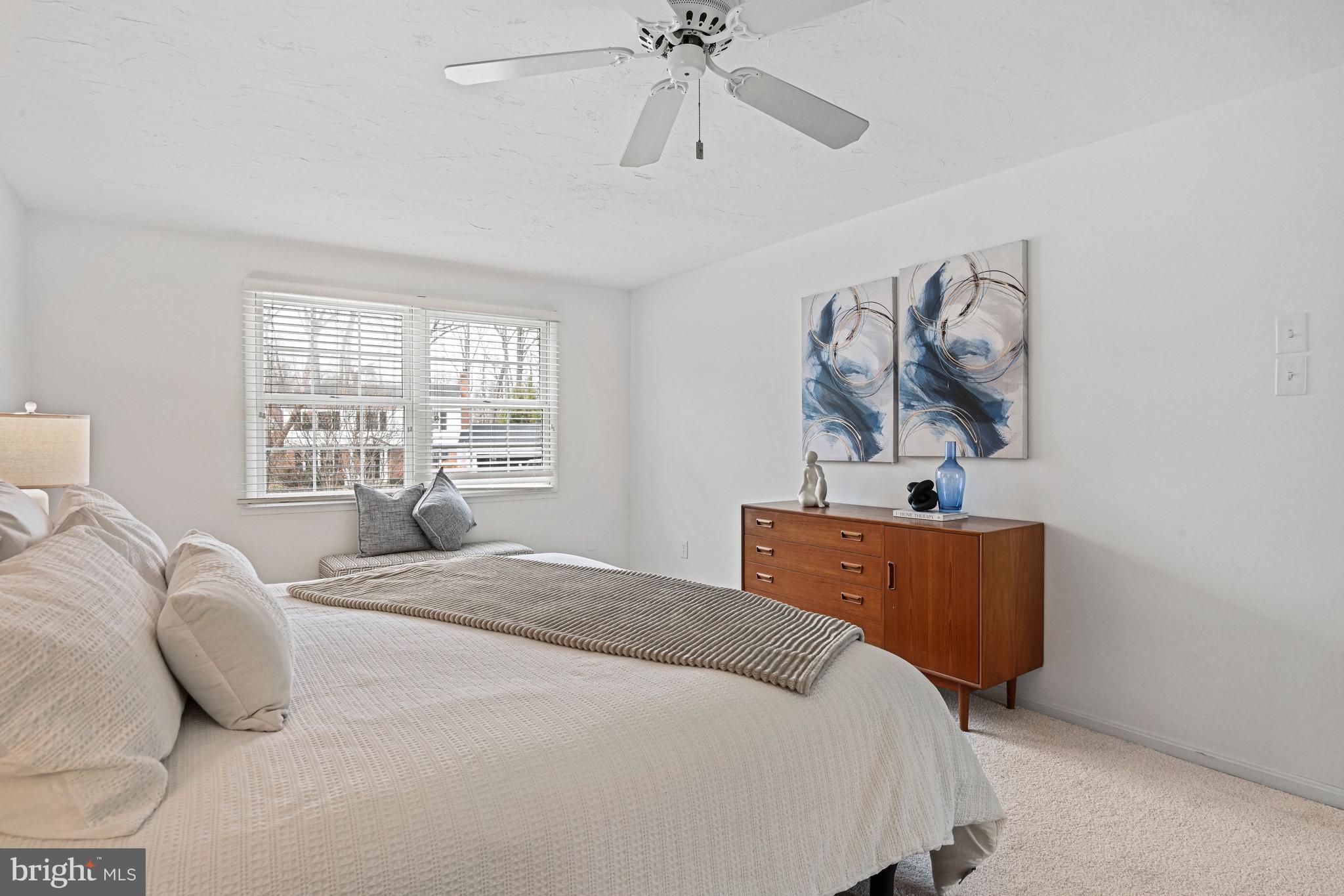 HIDDENBROOK - Residential