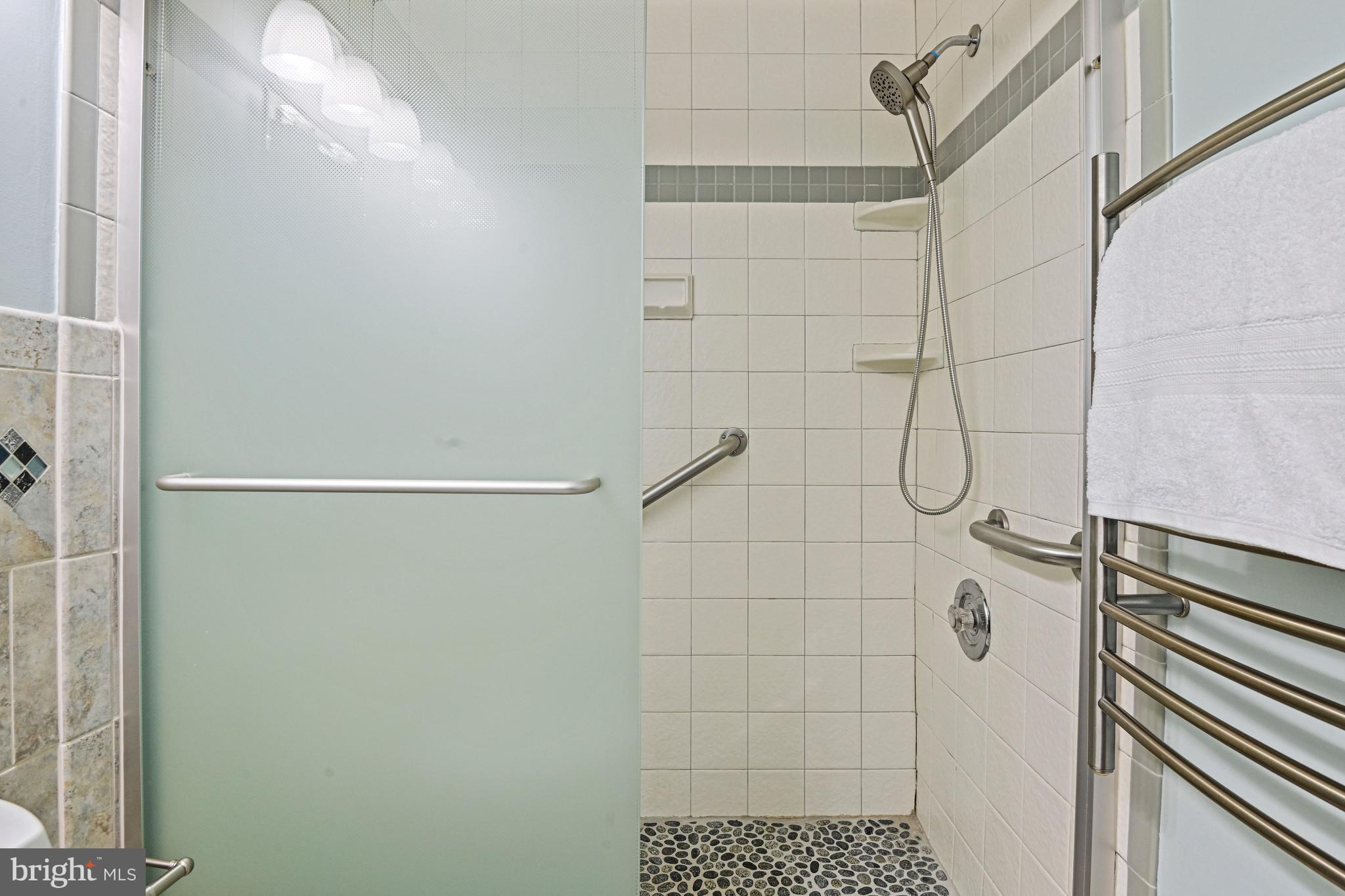 HIDDENBROOK - Residential