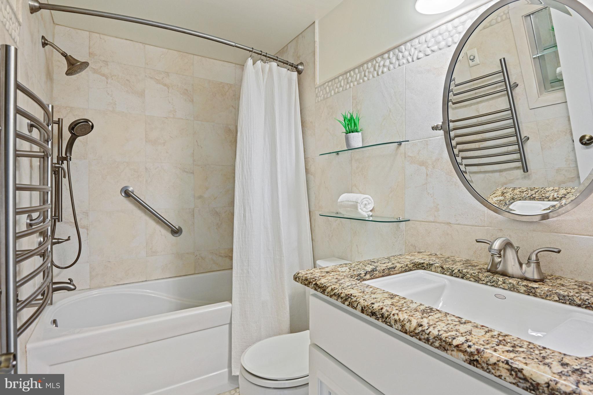 HIDDENBROOK - Residential