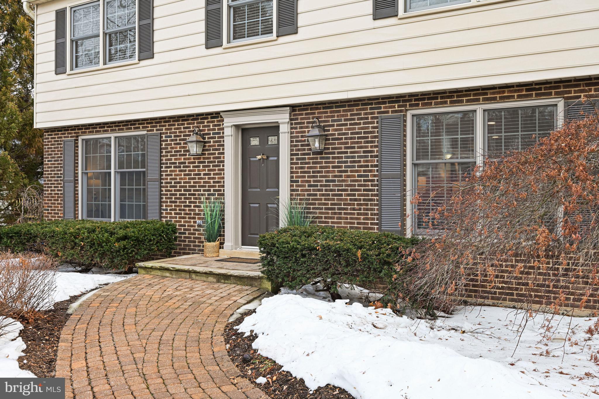 HIDDENBROOK - Residential