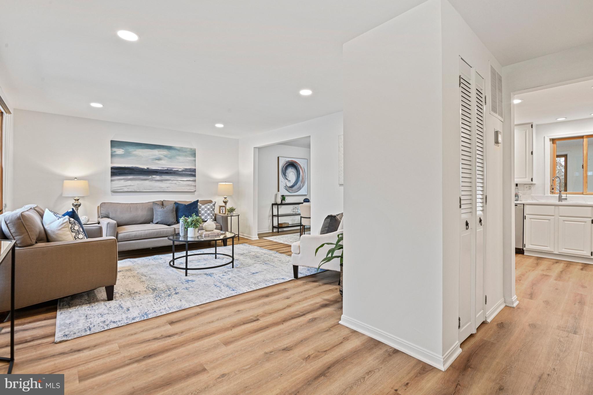 HIDDENBROOK - Residential