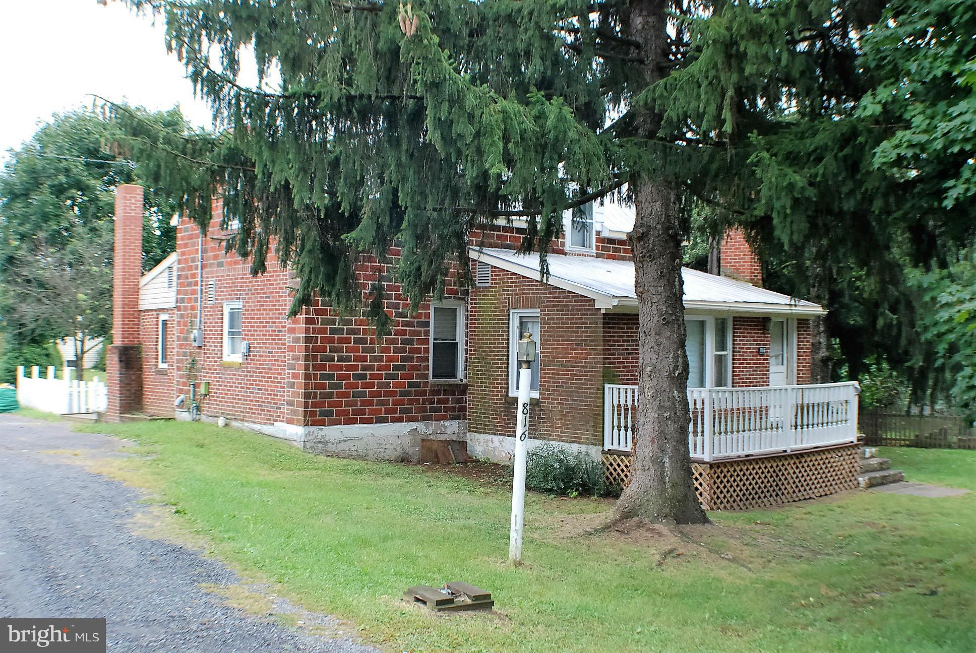 ROCK CLIFF - Residential