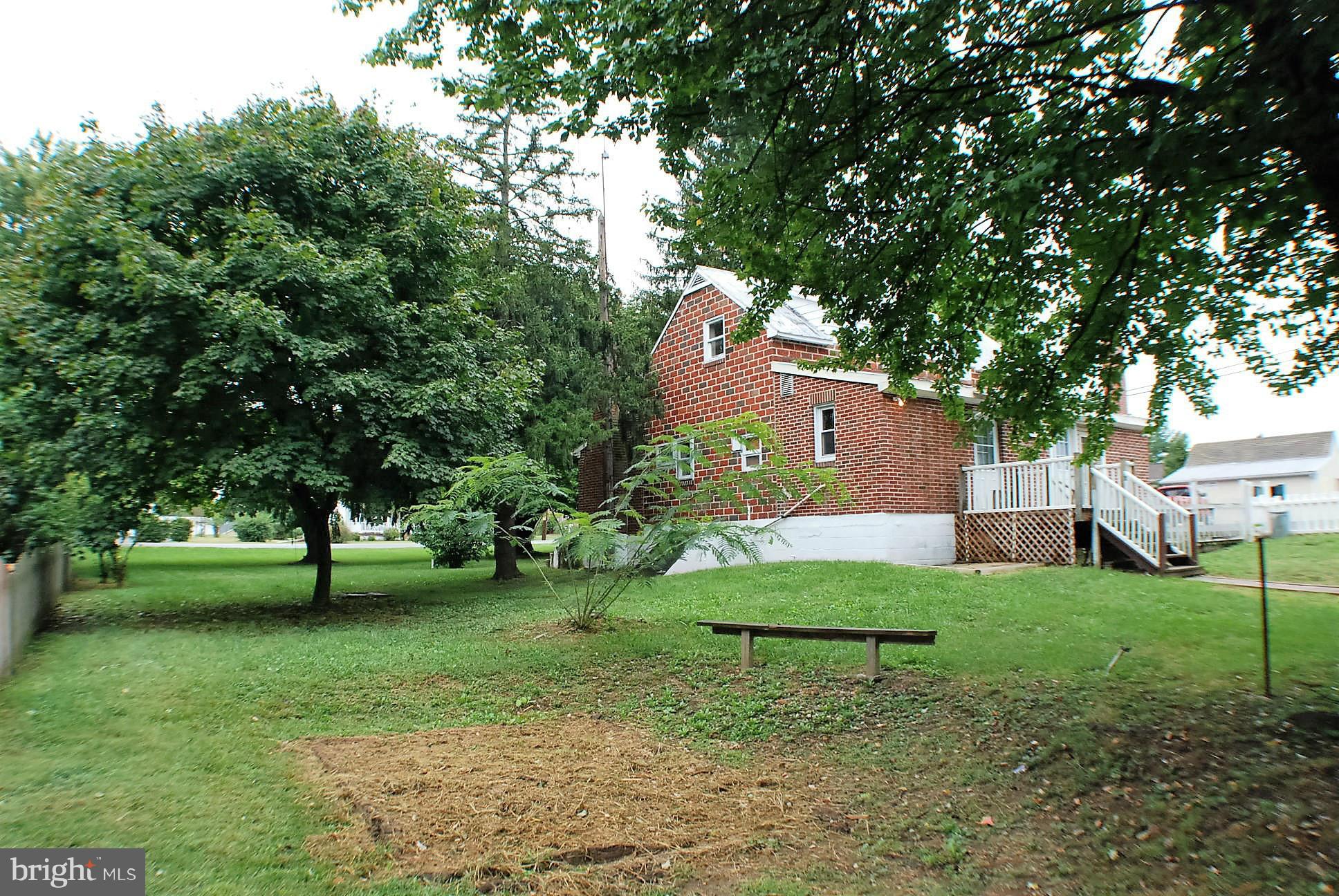 ROCK CLIFF - Residential