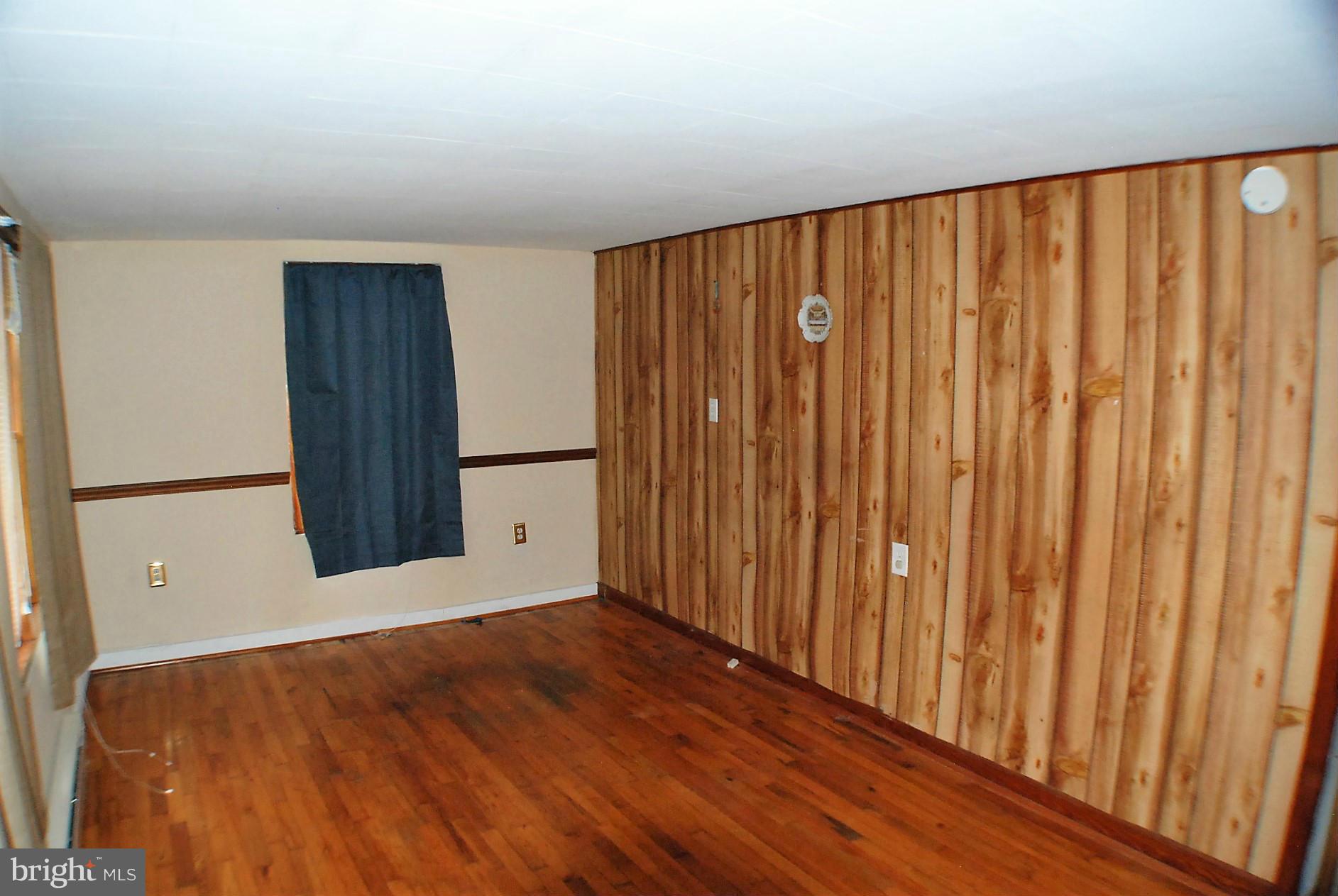 ROCK CLIFF - Residential