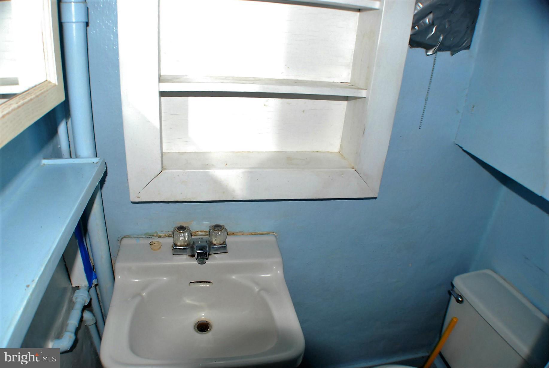 ROCK CLIFF - Residential