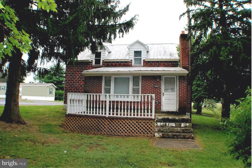 Nice All brick cape cod in great commuter Martinsburg Location. This home had a small business in past and could be a great place to start a new venture.
