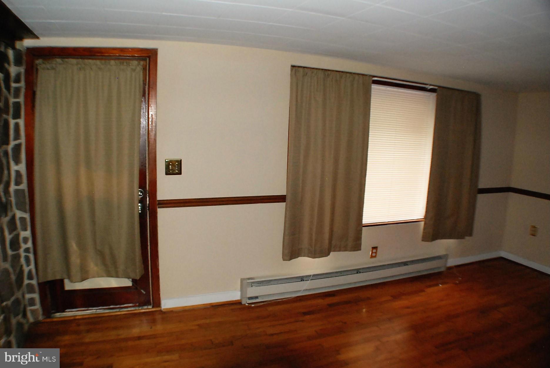 ROCK CLIFF - Residential