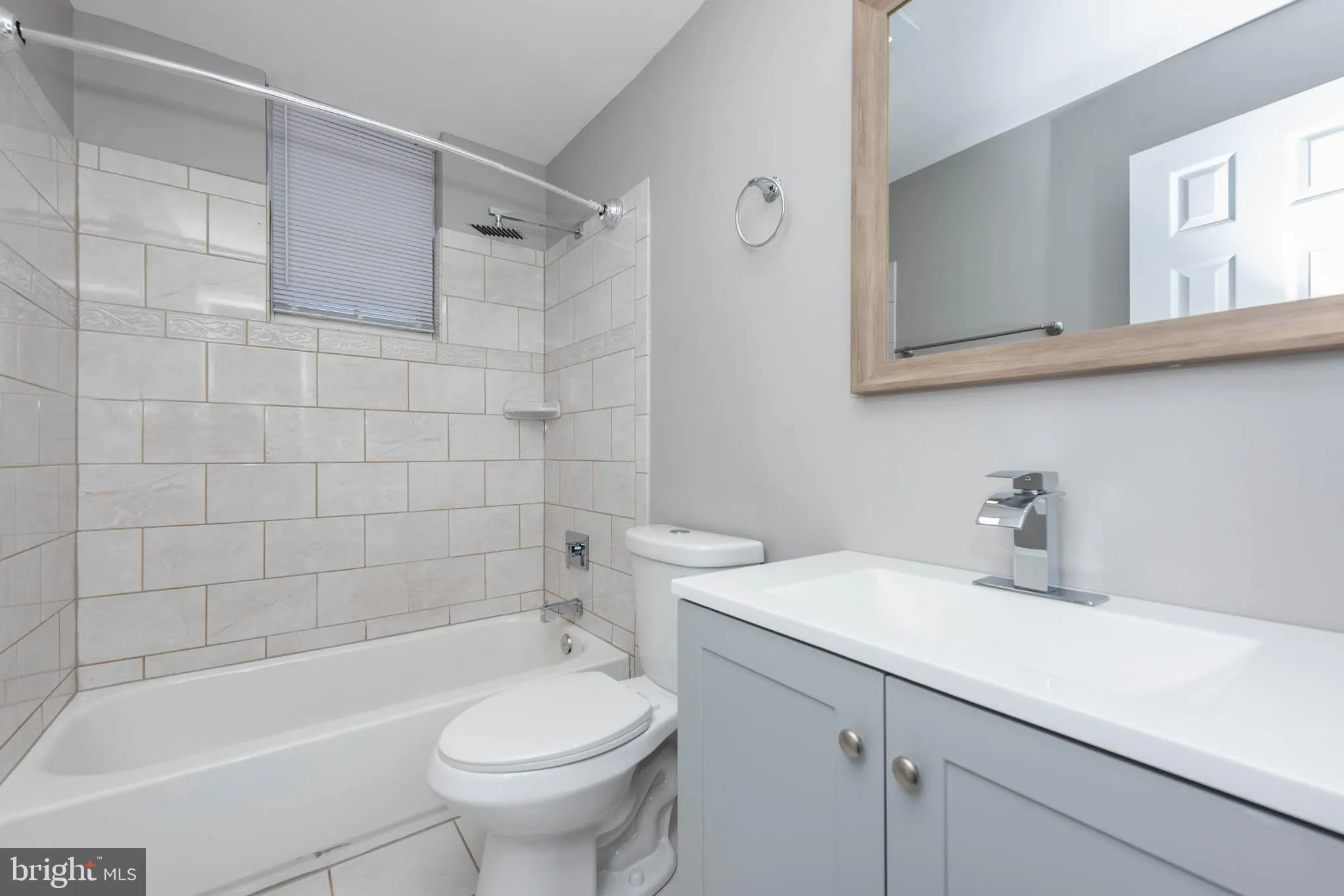 Baltimore, Maryland 21217, United States, 4 Bedrooms Bedrooms, ,3 BathroomsBathrooms,Residential,Active,107390