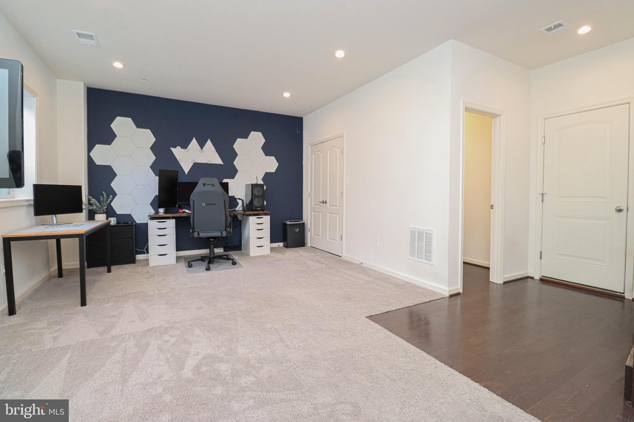 PARKSIDE - Residential